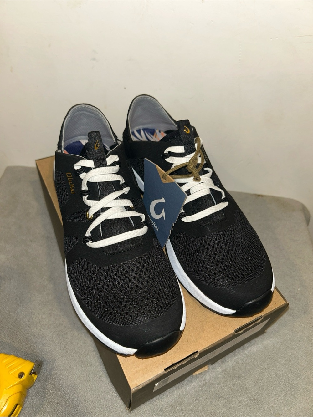 OluKai Huia NEW Womens USA SZ 7 Black Slip On With Lace Walking Running Shoes